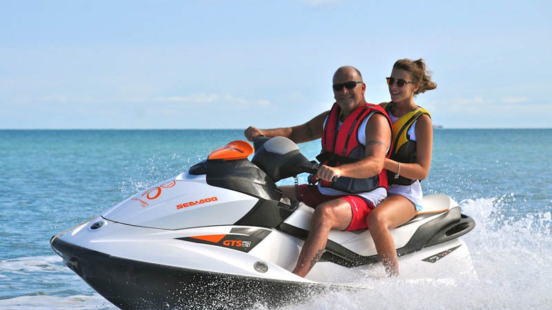 Come and experience the excitement of riding your own jet ski and exploring the amazing tropical islands of Fiji! Feel the wind rush through your hair and experience the sheer thrill that jet ski riding provides on this awesome 2.5 hour safari.